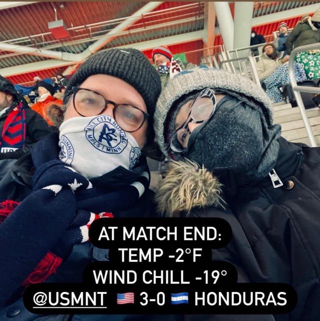 1643892328085047519.jpg 33.jpg