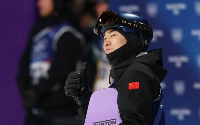 九游体育app-苏翊鸣的铜牌之夜，一段通往利维尼奥的漫长旅程