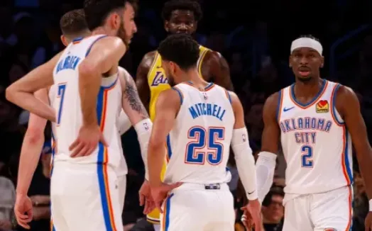 太残暴了！雷霆连续3场比赛至少赢对手35分，NBA历史首队